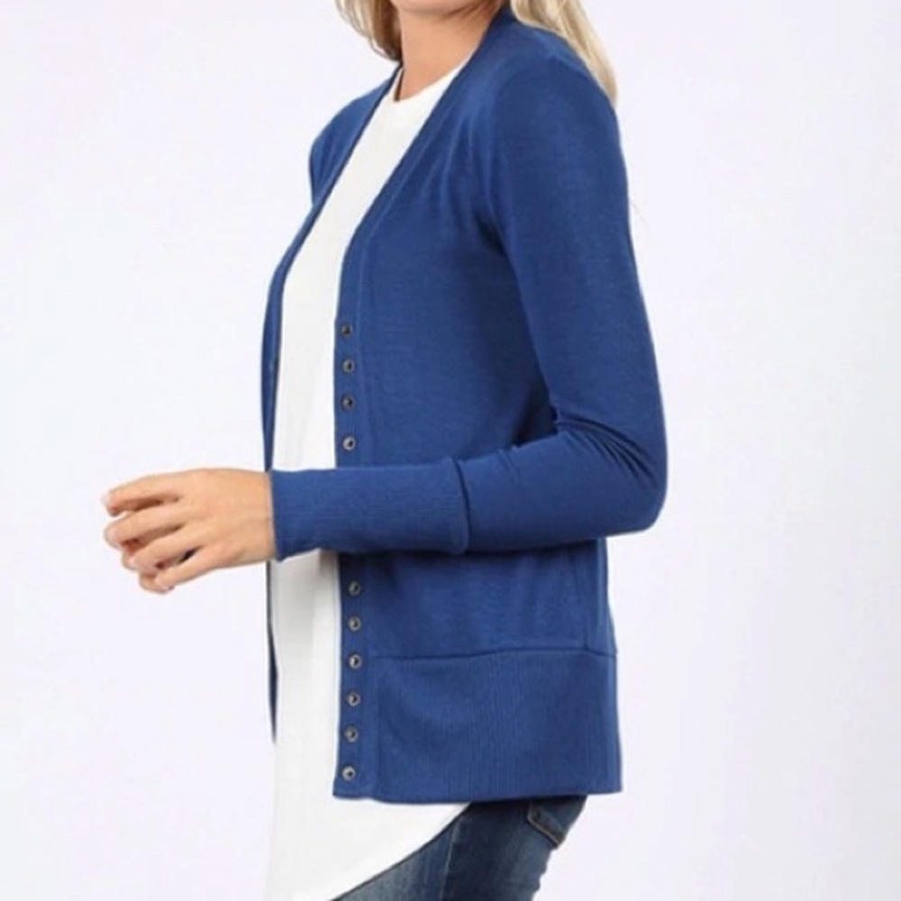 New with tags light weight sweater